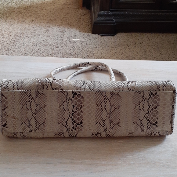 Vintage New York and Co. Purse and matching wallet - Picture 4 of 14